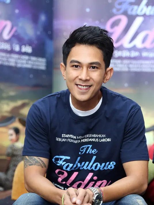 "Kemarin dokternya sih bilang, kalau mau tahu jenis kelaminnya nanti bulan depan. Dokter bilang dia sudah tahu, cuma kalau untuk memastikannya lagi bulan depan," tandas Fandy. (Andy Masela/Bintang.com)