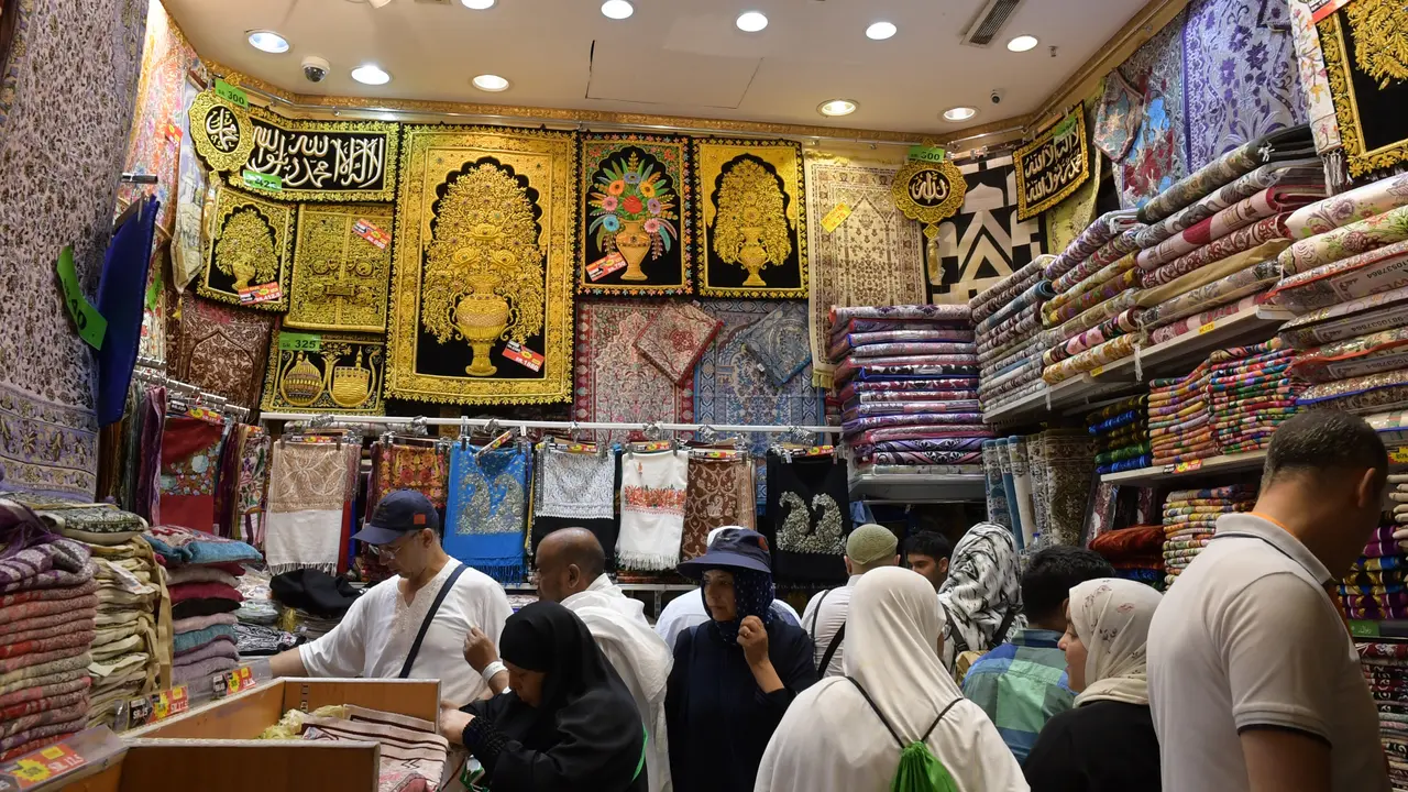 Oleh-Oleh Haji di Tanah Suci