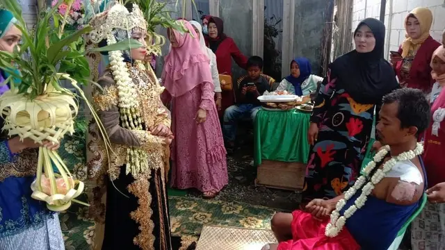 Viral Potret Mempelai Pria Dengan Badan Penuh Luka, Ini 4 Fakta Dibaliknya. (Sumber: Twitter/br0wski)