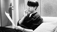 Lee Seung Gi disebut-sebut telah bekerja selama 18 tahun di bawah Hook Entertainment dengan kontrak budak dan menjadi korban gaslighting atau manipulasi oleh agensinya sendiri. (FOTO: instagram.com/leeseunggi.official/)