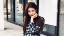 Suzy pun memberikan dukungannya dengan menandatangani sebuah petisi online. Siapa yang menyangka jika niat baik itu berubah menjadi masalah saat terjadi kesalahan nama studio foto yang tertulis di petisi. (Foto: instagram.com/skuukzky)