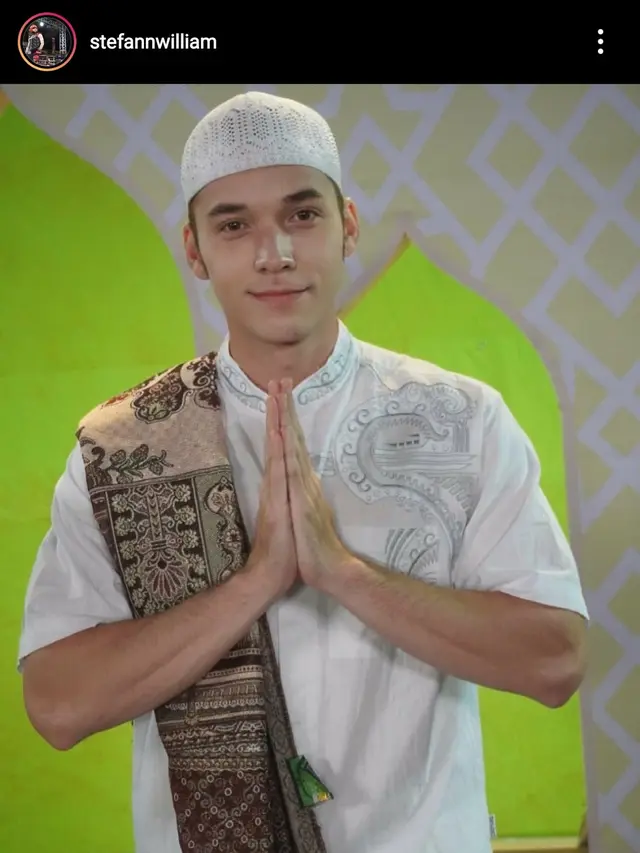 Stefan William Tampil Islami Jelang Ramadan, Isu Mualaf Kembali Mencuat