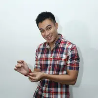 Dengan menjalankan bisnis, ia mengaku bisa banyak belajar cara berwirausaha. Bisnis yang dirintis itu, menjadi kesibukannya selain melakoni akting. (Andy Masela/Bintang.com)