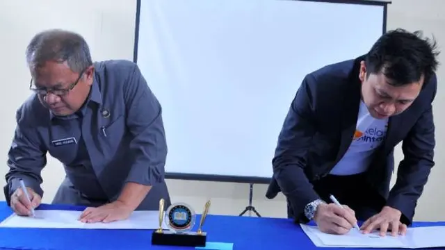 Kerjasama Kelas Pintar dengan Yayasan Hang Tuah. Dok: Extramarks