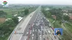 Jalur Tol Ciawi arah Jakarta menuju Puncak Bogor terjadi antrean panjang kendaraan imbas libur Pemilu dan Paskah 2019.