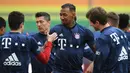 Lyon merekrut eks bek tengah Bayern Munchen, Jerome Boateng, pada hari terakhir bursa transfer musim panas 2021. Boateng bergabung dengan Lyon secara gratis karena kontraknya bersama Munchen telah habis Juni lalu. (Foto: AFP/Andreas Gebert)