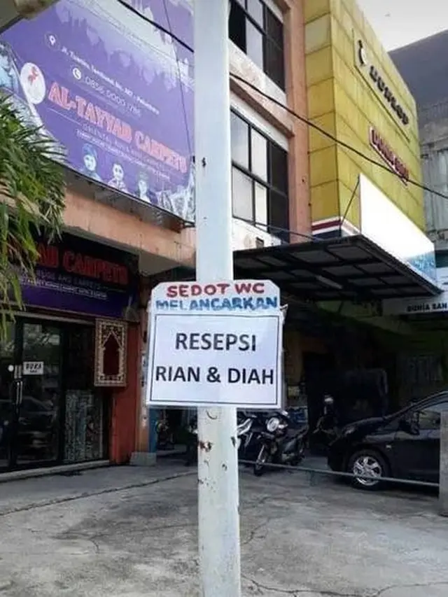 6 Momen Kocak saat Pesta Pernikahan Ini Bikin Tepuk Jidat