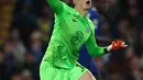 Kepa bakal secara resmi diperkenalkan Real Madrid pada Selasa (15/8/2023). (Photo by Adrian DENNIS / AFP)