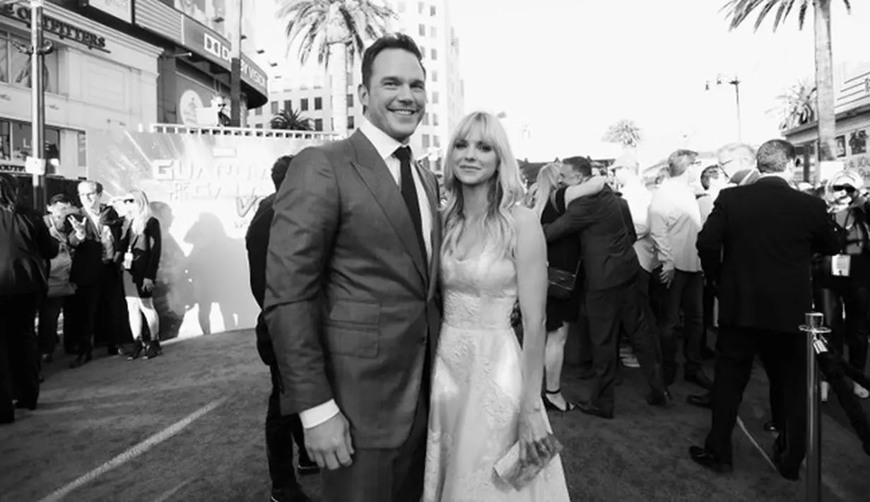 Chris Pratt dan Anna Faris telah menjalin hubungan selama 10 tahun, dan terikat dalam janji suci pernikahan selama delapan tahun. Dari pernikahannya, lahir seorang anak laki-laki yang kini berusia lima tahun. (AFP/Charley Gallay)