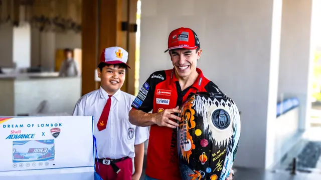 Marc Márquez Pamerkan Tangki Motor Hasil Kolaborasi Kreatif Siswa Lombok⁠