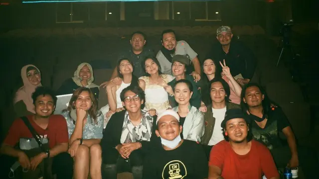 6 Potret Ardhito Pramono Hadiri Gala Premiere Film Sebelum Ditangkap, Wajah Bahagia