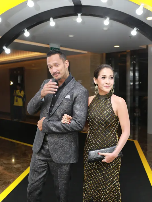 Setelah menjalani proses rehabilitasi, perubahan pun terjadi pada Tora Sudiro. Untuk ke depannya pun ia beraharap  menjadi sosok yang lebih baik lagi. "Menjadi manusia yang lebih baik lagi hehehe," pungkasnya. (Adrian Putra/Bintang.com)