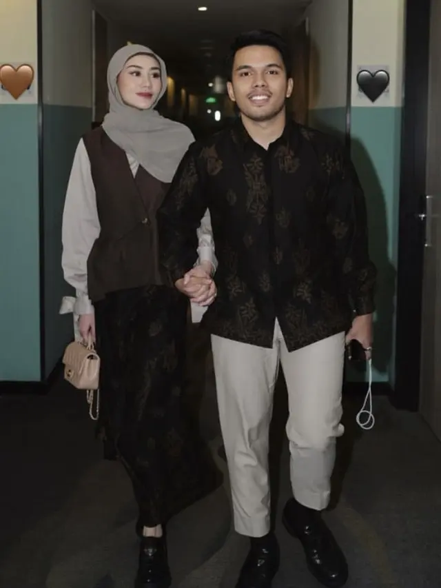 Aaliyah Massaid Kenakan Kerudung Tren Meleyot saat Berada di Aceh