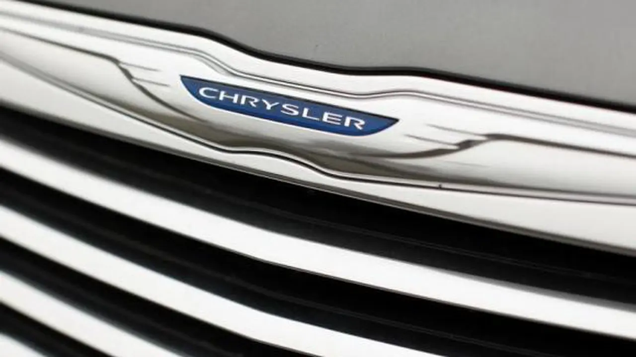 Saklar Pengapian Bermasalah, Chrysler Tarik 696 Ribu Mobil Ditari
