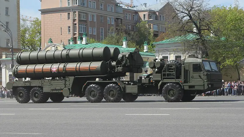 Sistem rudal pertahanan udara Rusia S-400