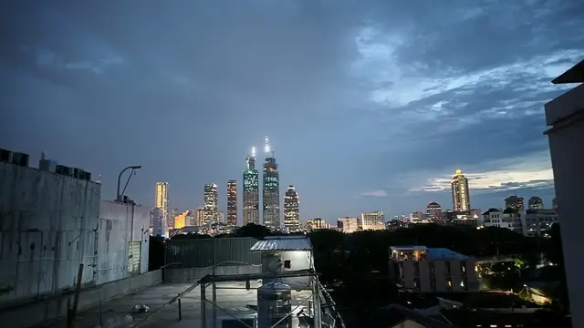 Hasil foto dengan Night Mode di Oppo Reno8 T 5G (Liputan6.com/Giovani Dio Prasasti)