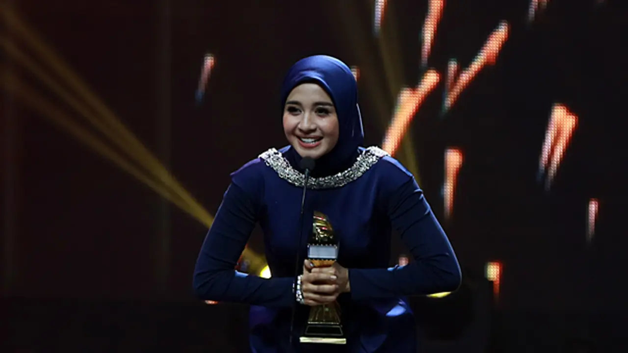 [Bintang] Laudya Cynthia Bella