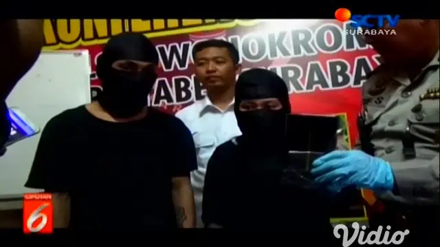 Pasangan kekasih DP (23) dan SA (22) harus berurusan dengan polisi terkait aksi kejahatannya di restoran Jalan Adityawarman, Surabaya.