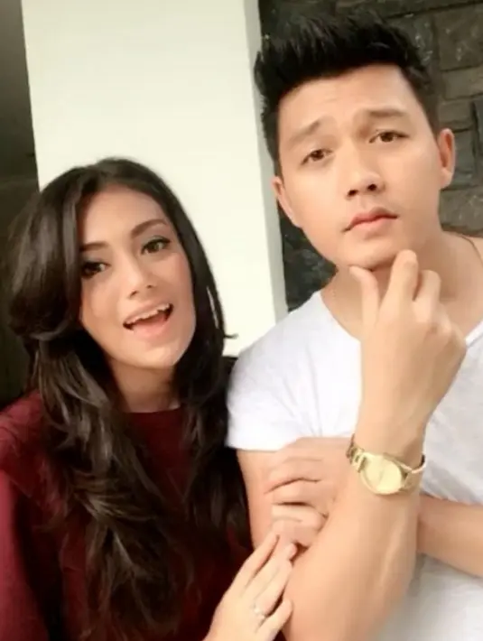 Ibu Kandung Celine Evangelista, Vincentia Nurul mengatakan bahwa Celine tidak pernah menikah dengan Dirly Idol. (Instagram/ Celine_Evangelista)