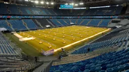 Pemandangan lapangan dan tribun Stadion Saint Petersburg di Rusia, Selasa (4/2/2020). Stadion Saint Petersburg dianggap salah satu yang terbaik di Eropa. (Olga MALTSEVA/AFP)