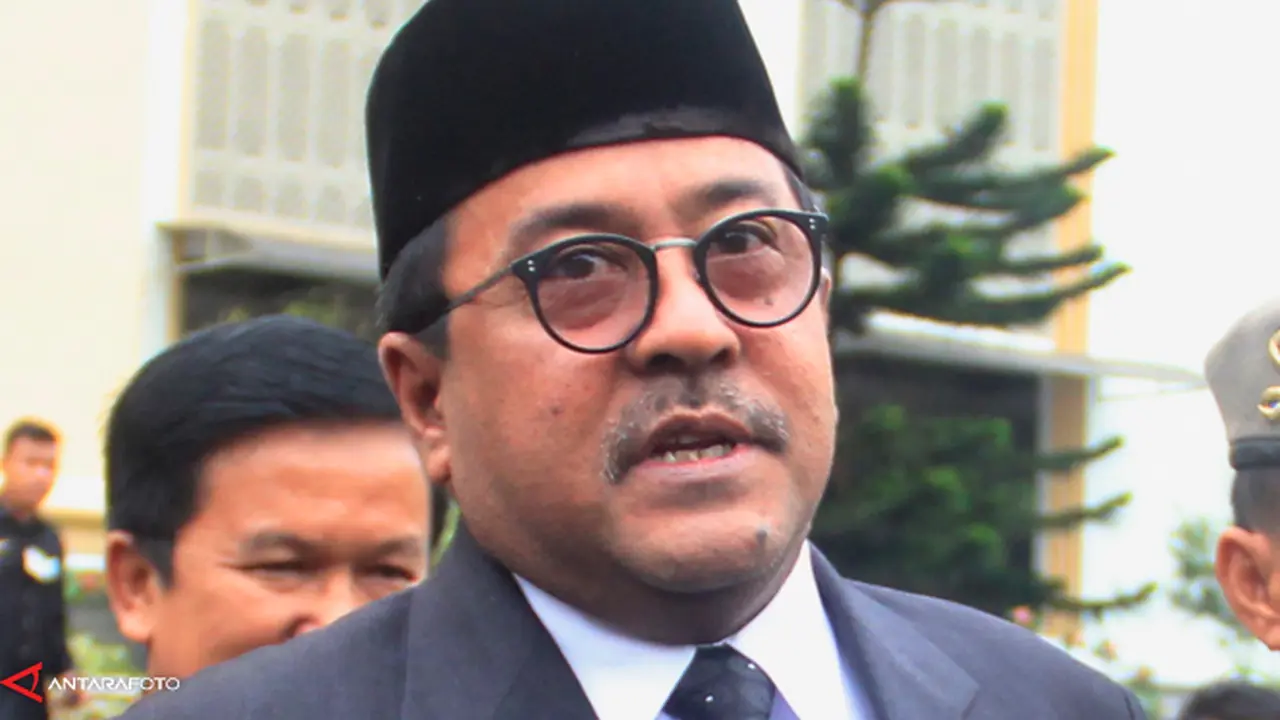 rano-karno-1-131222-a.jpg