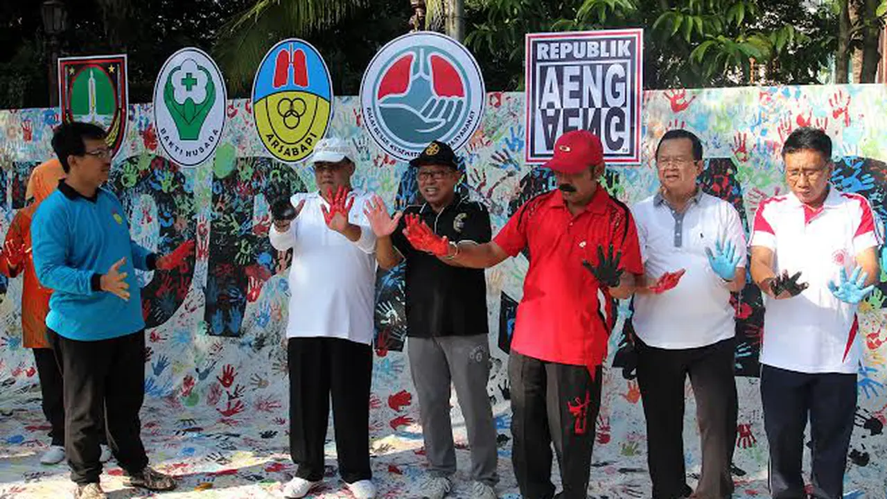 30.000 Cap Telapak Tangan Sambut Hari Tanpa Tembakau Sedunia