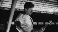 Joe Trohman Decides to Temporarily Step Down from Fall Out Boy to Undergo Surgery