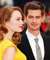 Para penggemar Emma Stone pasti diam-diam mengharapkan aktris La La Land ini kembali ke pelukan Andrew Garfield. (Vanity Fair)