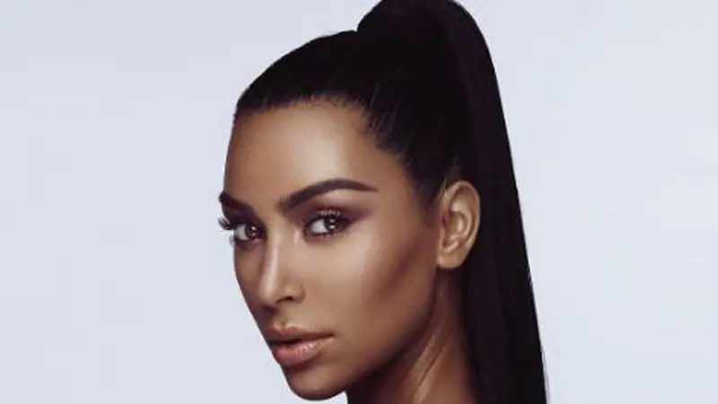 Kosmetik Kim Kardashian Picu Kontroversi