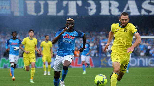 Duel sengit Napoli vs Inter Milan di Liga Italia