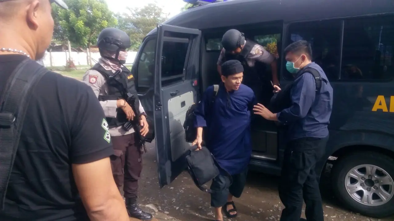 Mako Brimob Sesak, Napi Teroris Jaringan Santoso Dipindahkan