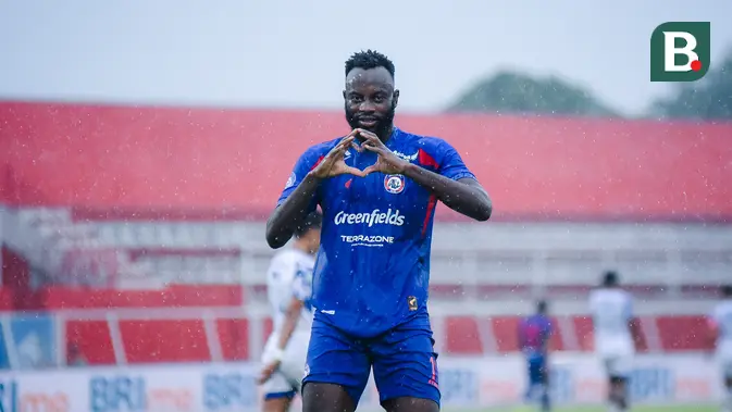    Bomber Arema FC Terbang ke Korea, Ada Apa Gerangan?   Lokolingoy Tinggalkan Singo Edan, Negeri Ginseng Jadi Pelabuhan Baru?   Bye-bye Arema, Lokolingoy Pilih Karier di Korea Selatan!   Transfer Kejutan! Lokolingoy Pamit dari Arema, Gabung Klub Korea?   Aremania Terkejut! Lokolingoy Hengkang ke Korea Selatan, Ini Alas