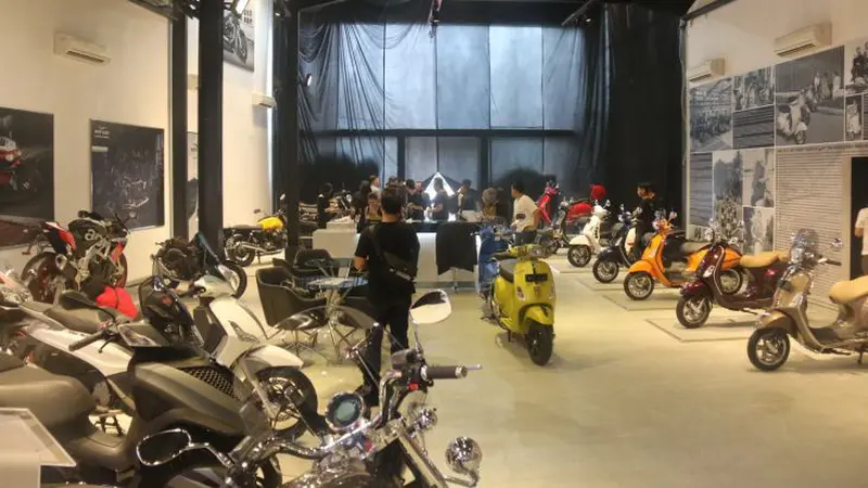 Dealer Premium Piaggio Group Resmi Dibuka di Bintaro