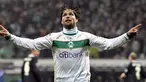 Bremen's midfielder Diego celebrates after scoring the 3-0 during Bundesliga match of Werder Bremen against Eintracht Frankfurt at Weser stadium in Bremen, on November 29, 2008. AFP PHOTO/DAVID HECKER