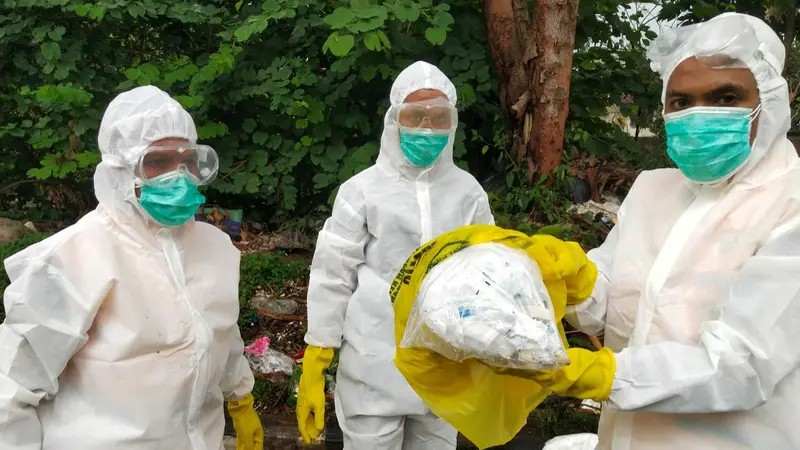 Limbah medis penanganan Covid-19 di Tempat Pembuangan Sampah Sementara (TPSS) Empang, Kota Bogor