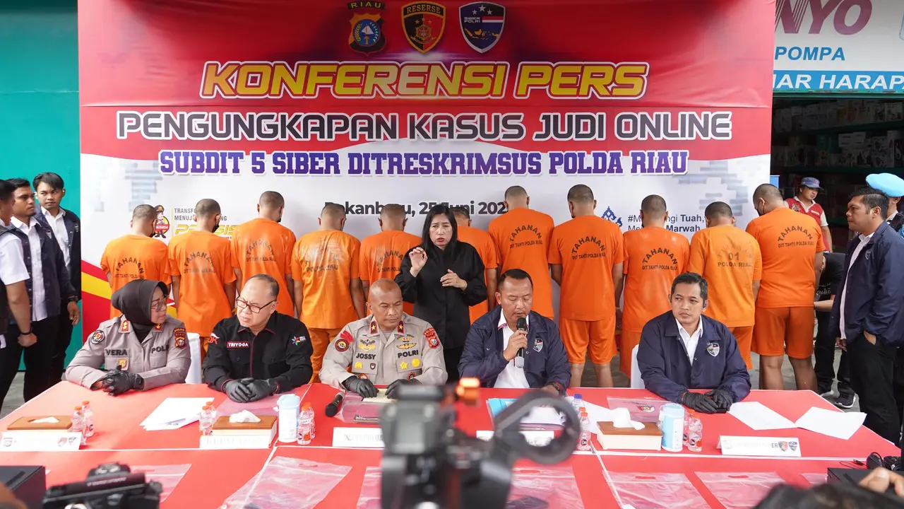 Polda Riau Bongkar Jaringan Judi Online Higgs Domino, 12 Tersangka Ditangkap