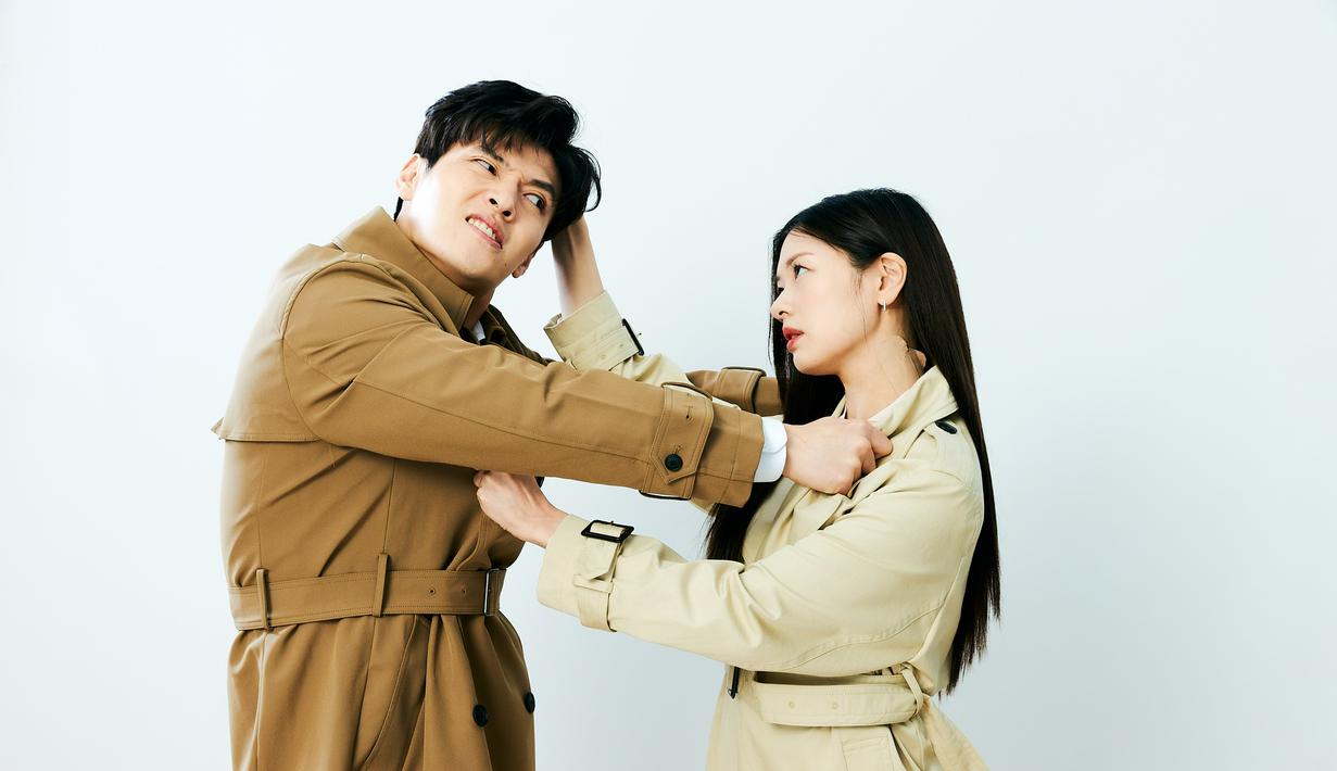 Pertengkaran Kang Ha Neul dan Jung So Min tampaknya semakin alot saat memasuki musm gugur. Mereka tak ragu menyerang satu sama lain. (Foto: Twitter/ mindmark_movie)