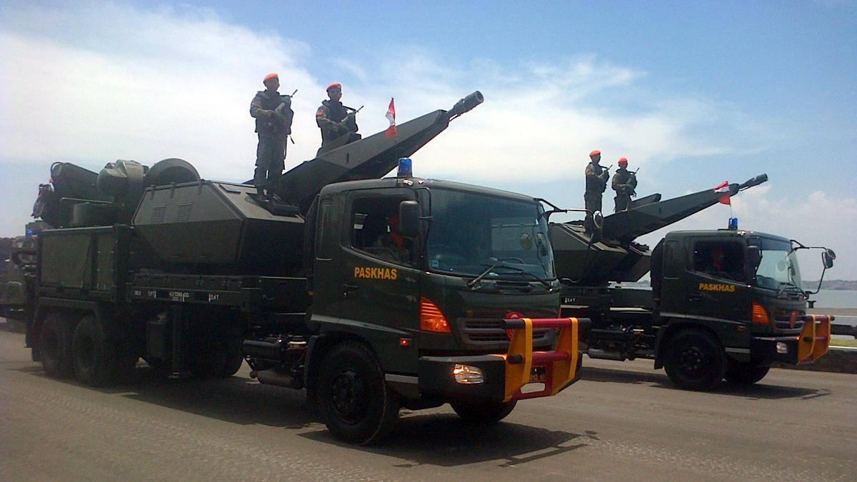 Rayakan HUT TNI, Kepala Daerah Lakukan Operasi Militer Perang