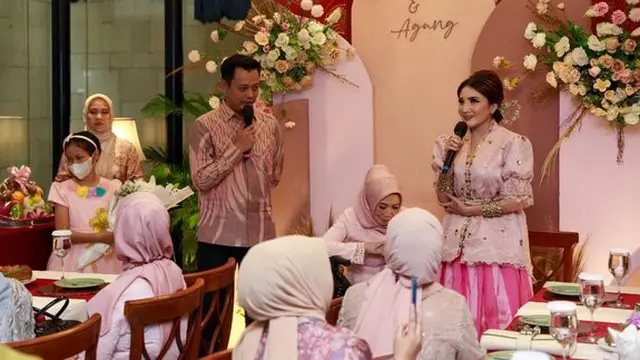 Kiki Amalia Tunangan Agung Nugraha