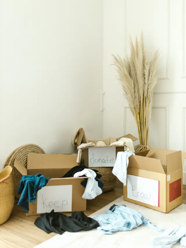 Banyak Masalah yang Menyertai, Jangan Kirim Baju Bekas Lagi untuk Korban Bencana Gunung Semeru