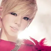 Seperti apa penampilan artis k-pop ketika mereka mewarnai rambutnya dengan warna brunette atau blonde. (Foto: Soompi)