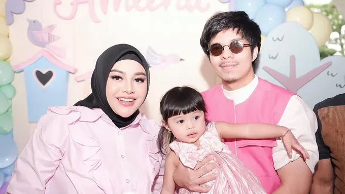 Ultah Ameena kedua tahun (Instagram/attahalilintar)