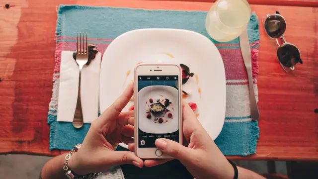 Ilustrasi Instagram