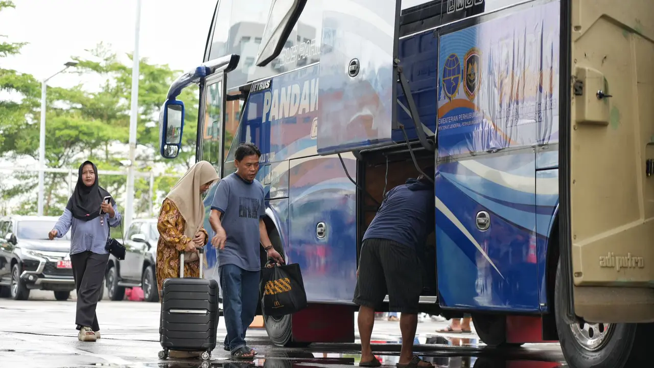 Kementerian Perhubungan (Kemenhub) mencatat pengguna angkutan umum naik 4,85% pada libur Natal 2025 dan Tahun Baru 2026 (Nataru). (Foto: Kemenhub)