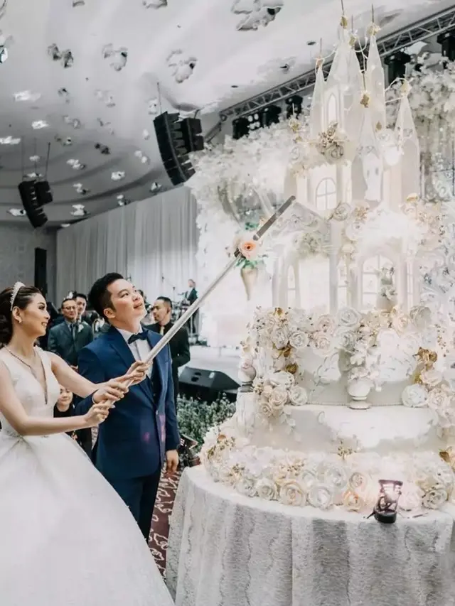 Kue pernikahan Jessica Vania (Instagram/@jessicavaniaw)