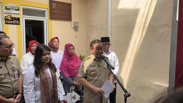 Pramono Serahkan 26 Rumah Hasil Bedah, Anggaran Per Unit Capai Rp 55 Juta