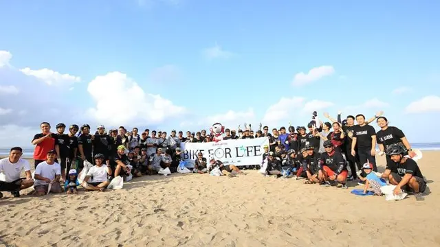 Peduli Lingkungan, Rodalink Gelar Aksi Pungut Sampah Plastik untuk Selamatkan Laut