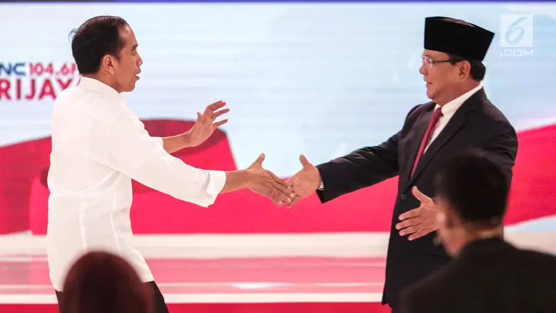 Keakraban Jokowi dan Prabowo Usai Debat Kedua Pilpres