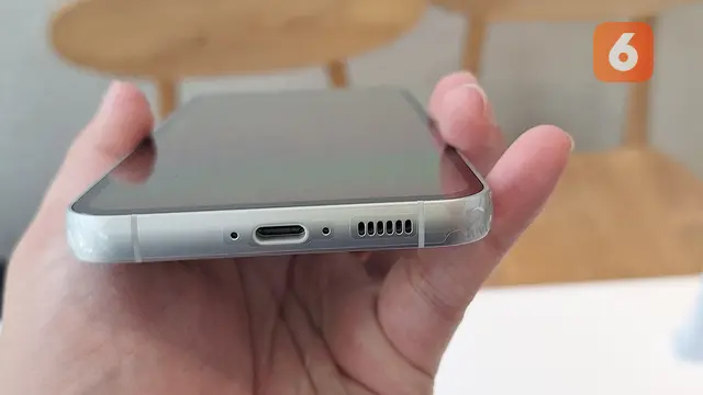 Samsung Galaxy S23 FE (Liputan6.com/Giovani Dio Prasasti)