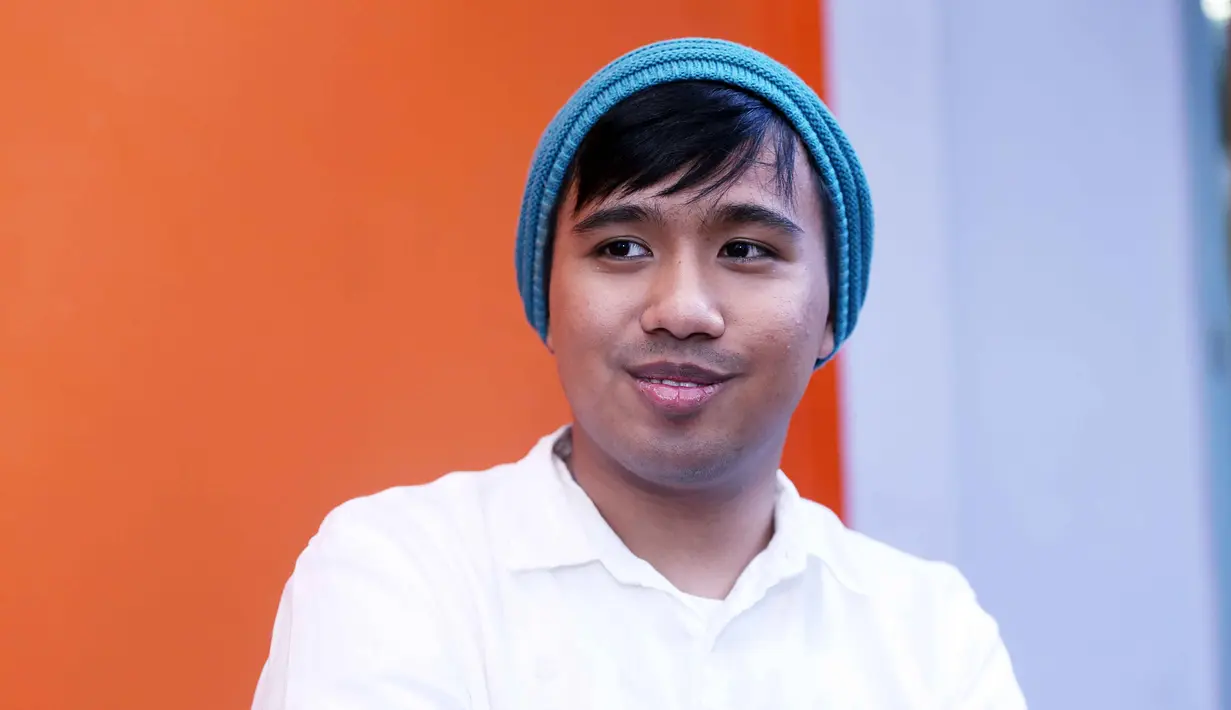 "Dia jadi kayak tour guide saya selama di sana. Liburan kita lurus-lurus aja. Normal-normal aja, karena udah kenal lama juga. Kuliner, cuaca dinikmatin, nyobain ramen," ucap pemeran film 'Gila Jiwa'. (Nurwahyunan/Bintang.com)